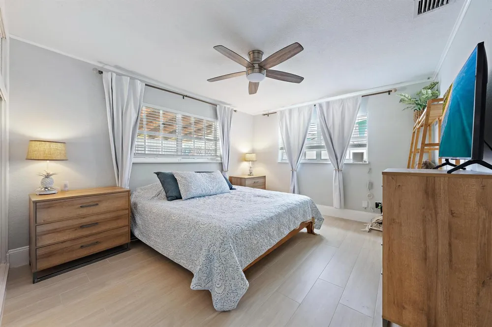 511 Ivy Avenue Palm Beach Gardens, FL 33410