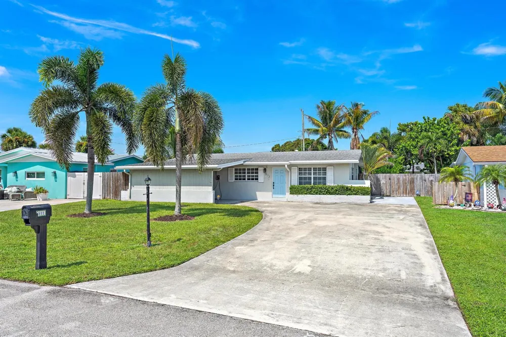 511 Ivy Avenue Palm Beach Gardens, FL 33410