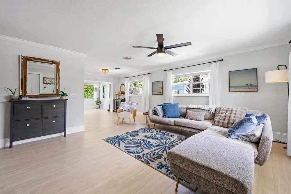 511 Ivy Avenue Palm Beach Gardens, FL 33410