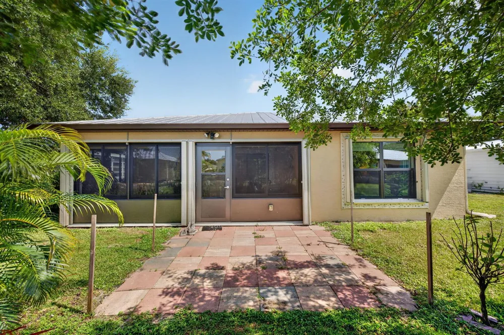 79 FLORES DEL NORTE Fort Pierce, FL 34951