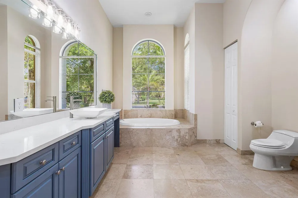 3381 Lago De Talavera Wellington, FL 33467