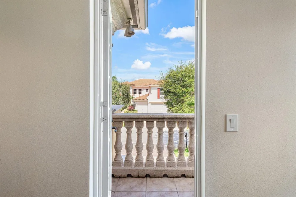 3381 Lago De Talavera Wellington, FL 33467