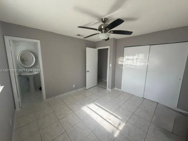 2571 NW 5th St Pompano Beach, FL 33069