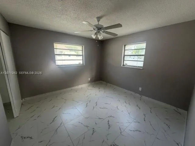 2571 NW 5th St Pompano Beach, FL 33069