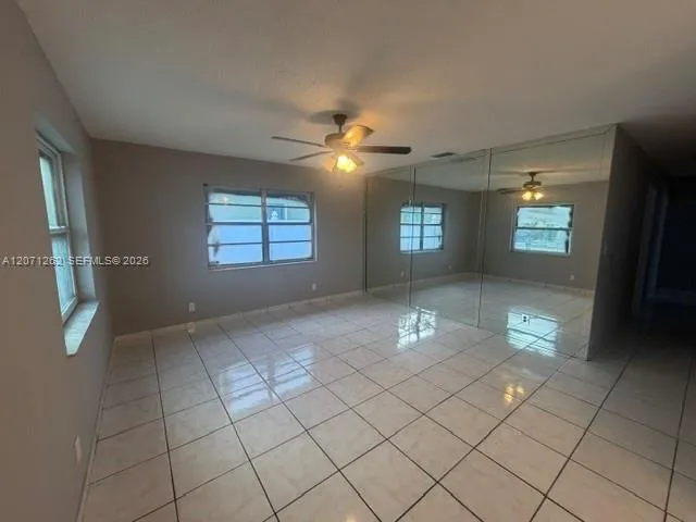 2571 NW 5th St Pompano Beach, FL 33069