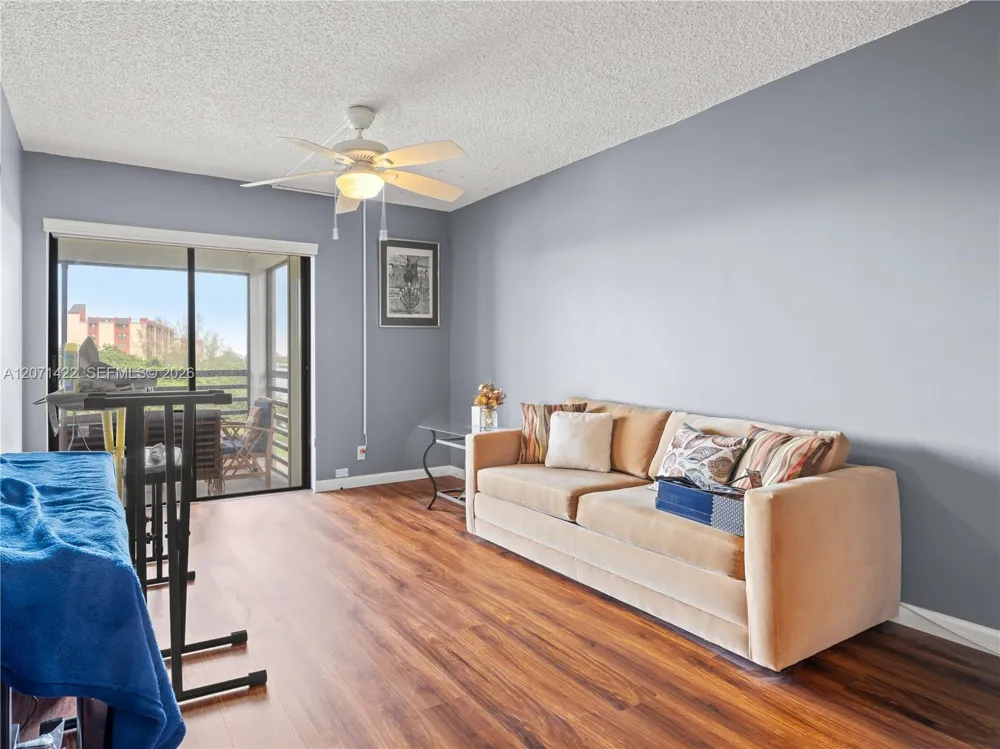 2314 S Cypress Bend #611 Pompano Beach, FL 33069
