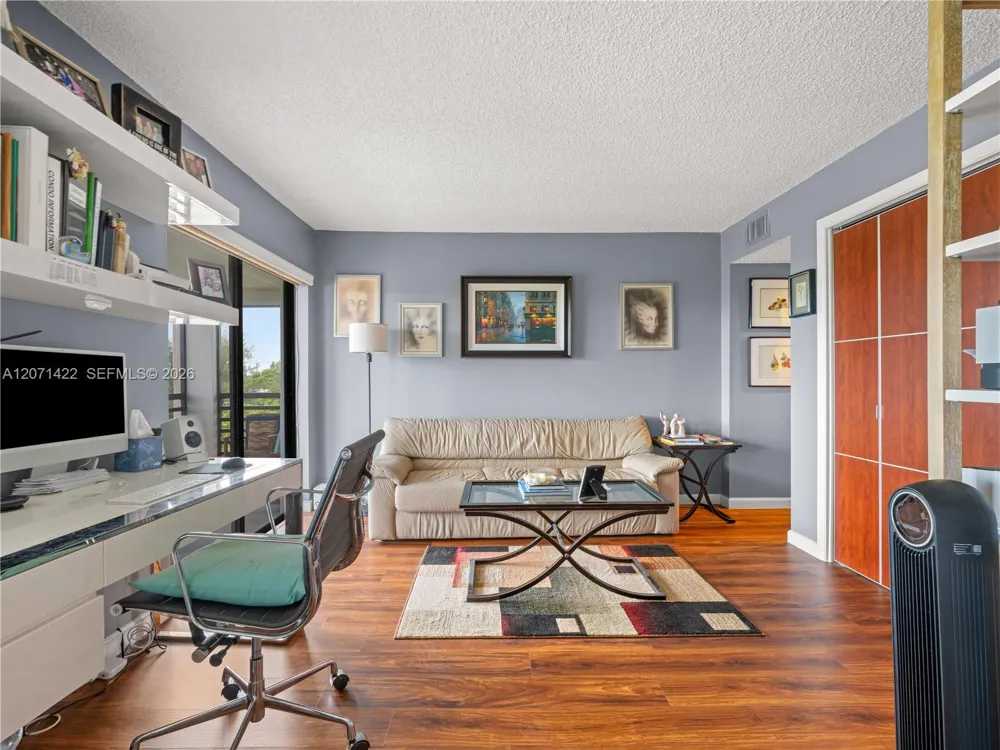 2314 S Cypress Bend #611 Pompano Beach, FL 33069