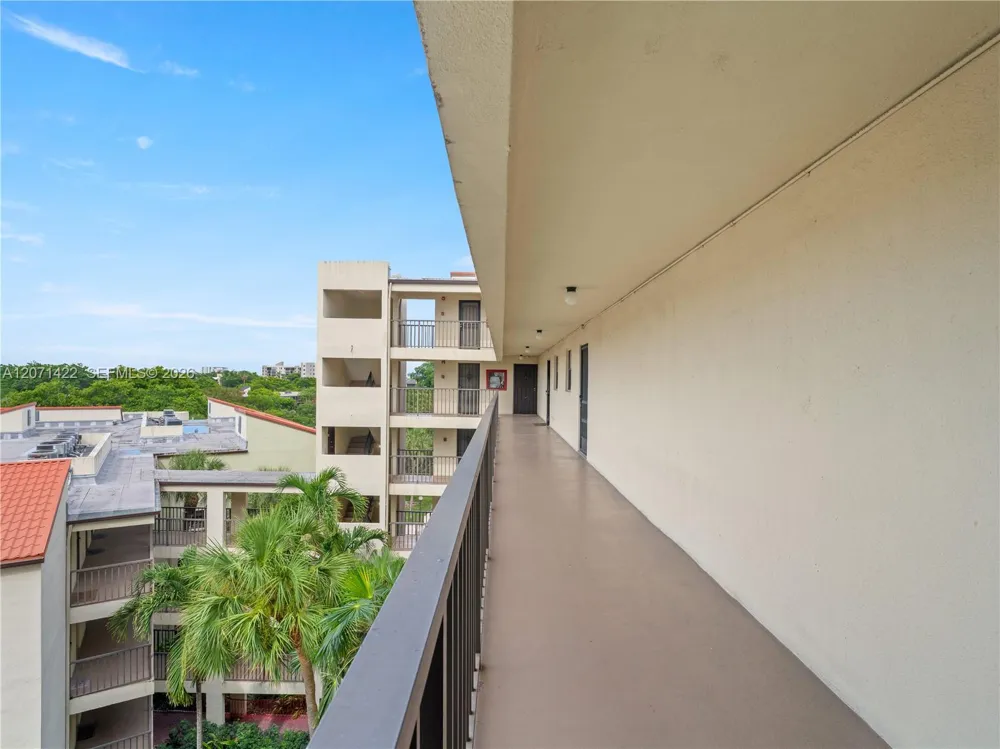 2314 S Cypress Bend #611 Pompano Beach, FL 33069