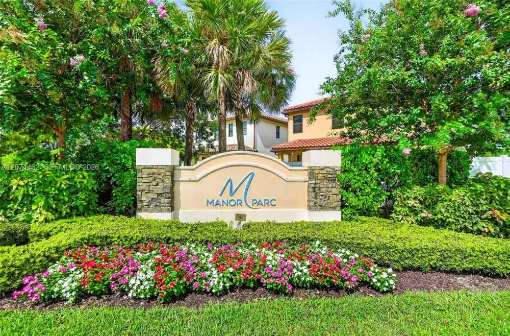 4917 NW 51st Ter Tamarac, FL 33319