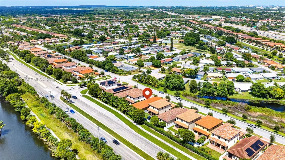 4917 NW 51st Ter Tamarac, FL 33319