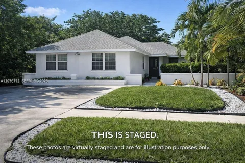 165 SW 5th Ct #2