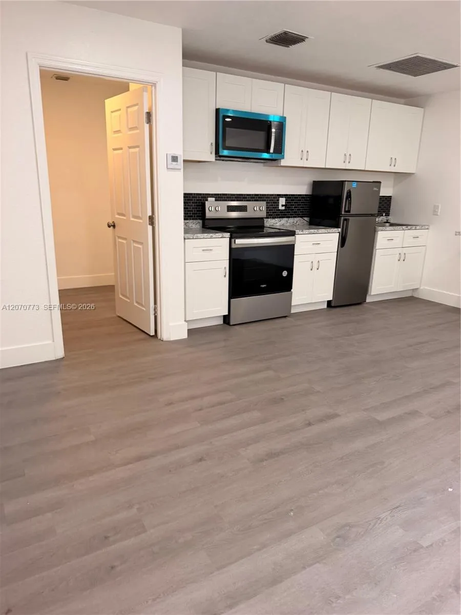 165 SW 5th Ct #2 Deerfield Beach, FL 33441