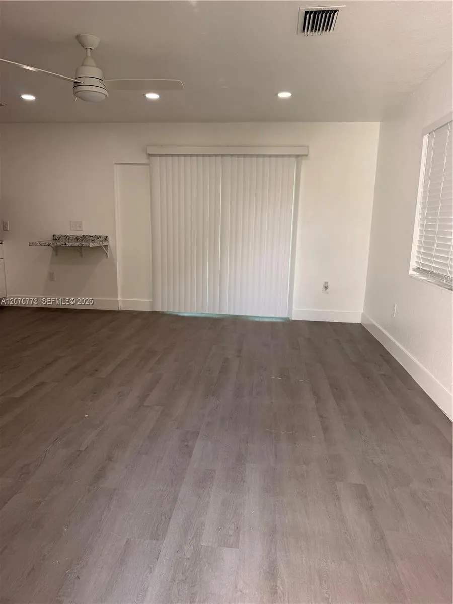 165 SW 5th Ct #2 Deerfield Beach, FL 33441