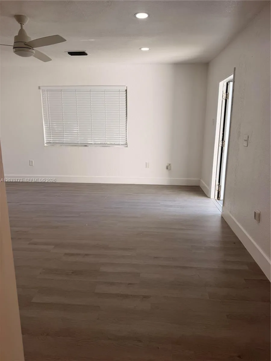 165 SW 5th Ct #2 Deerfield Beach, FL 33441
