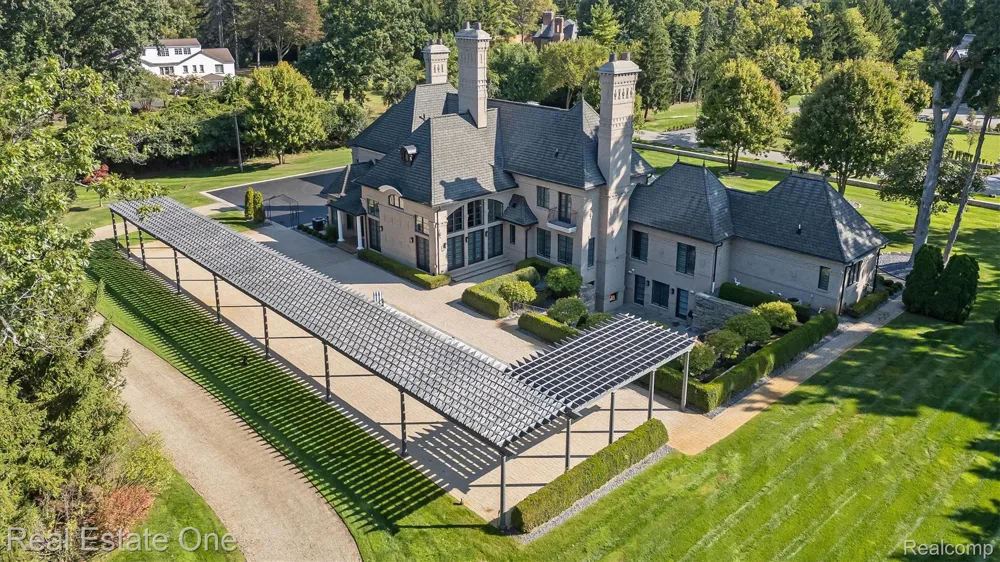 1343 Orchard Ridge Road Bloomfield Hills City, MI 48304