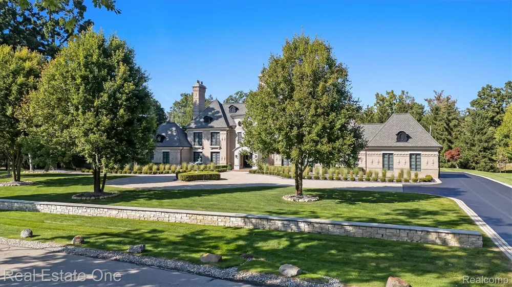 1343 Orchard Ridge Road Bloomfield Hills City, MI 48304