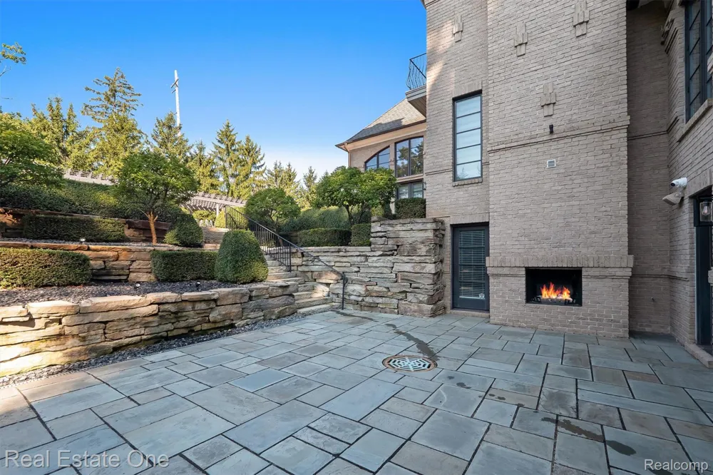 1343 Orchard Ridge Road Bloomfield Hills City, MI 48304