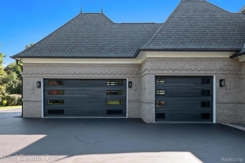 1343 Orchard Ridge Road Bloomfield Hills City, MI 48304