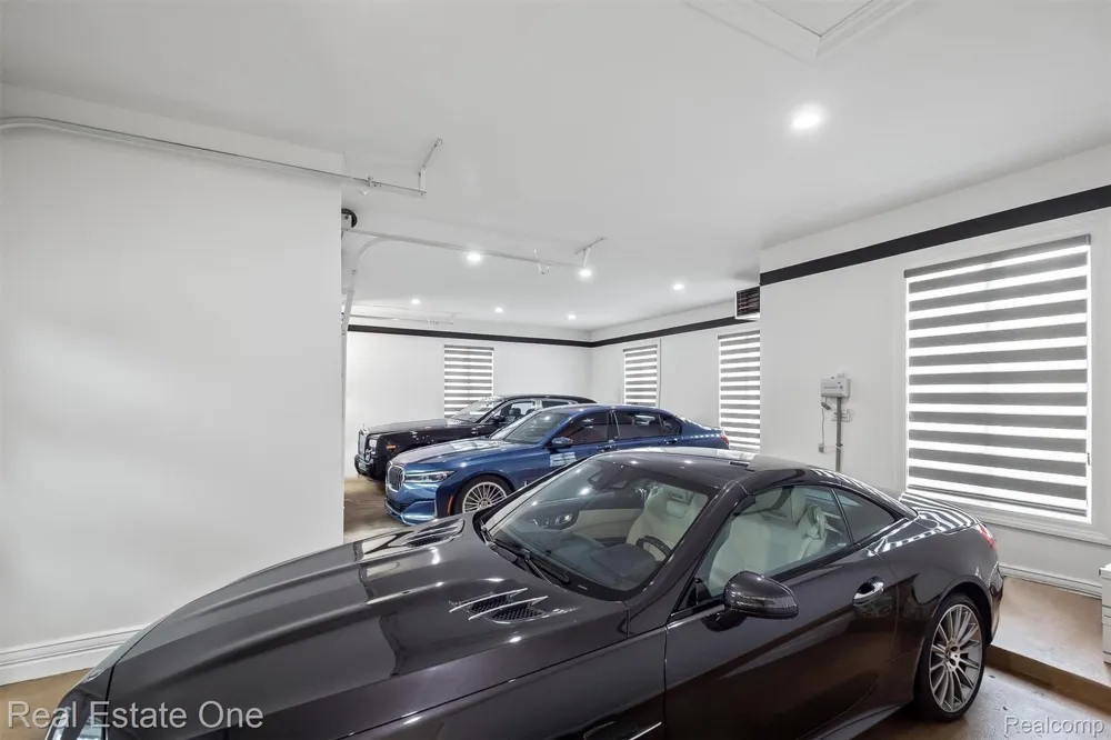 1343 Orchard Ridge Road Bloomfield Hills City, MI 48304