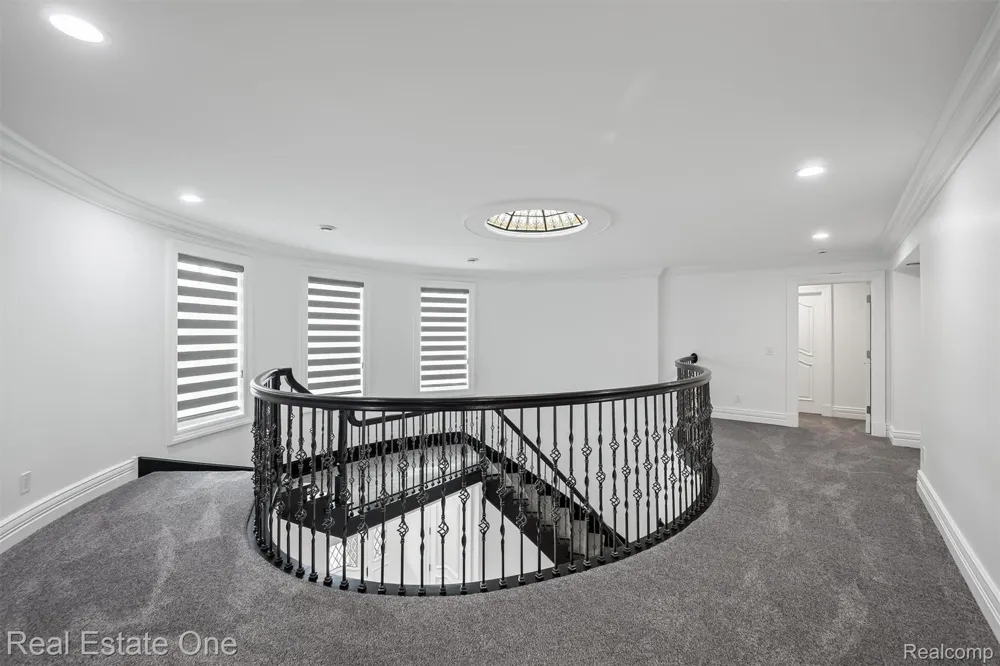 1343 Orchard Ridge Road Bloomfield Hills City, MI 48304