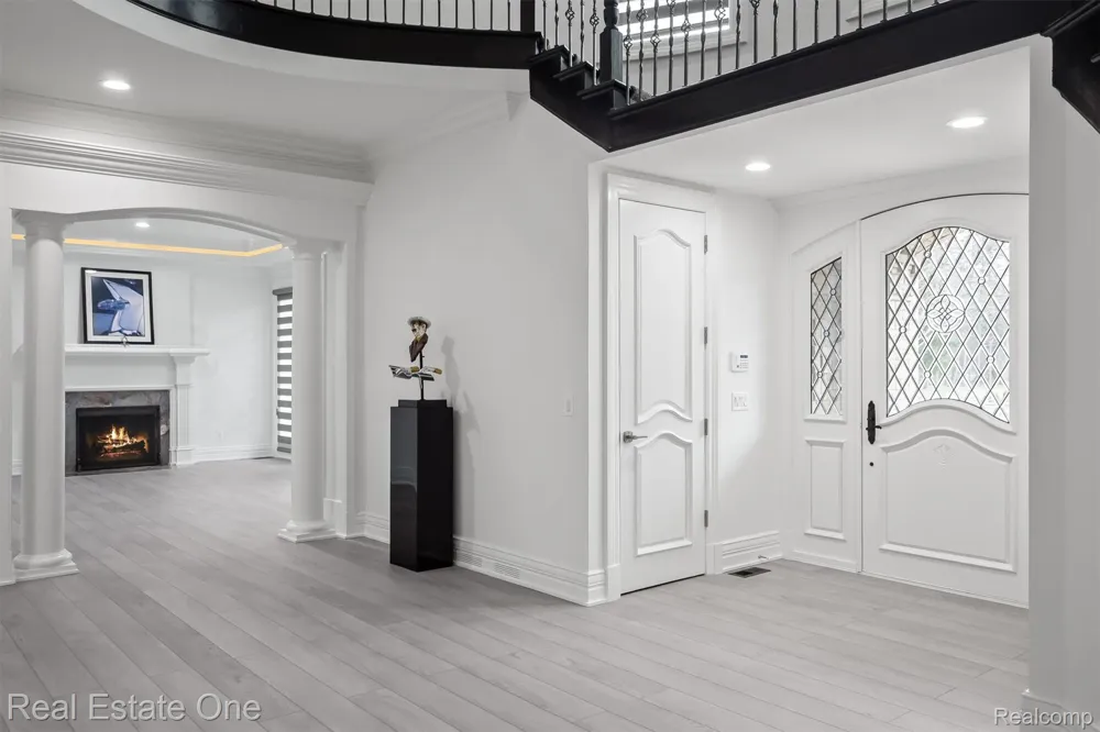 1343 Orchard Ridge Road Bloomfield Hills City, MI 48304