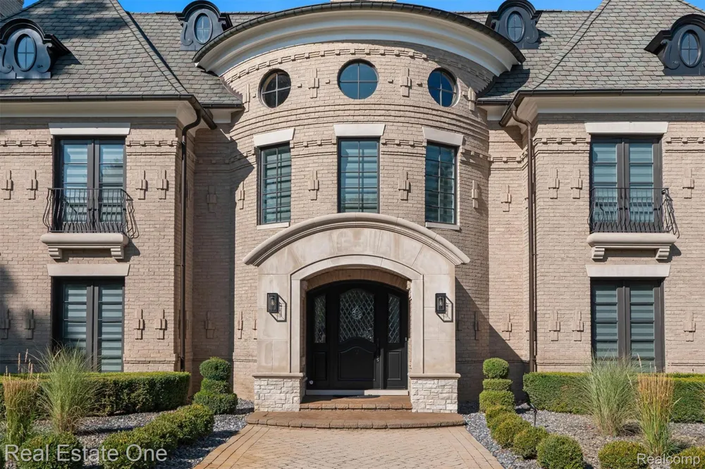 1343 Orchard Ridge Road Bloomfield Hills City, MI 48304