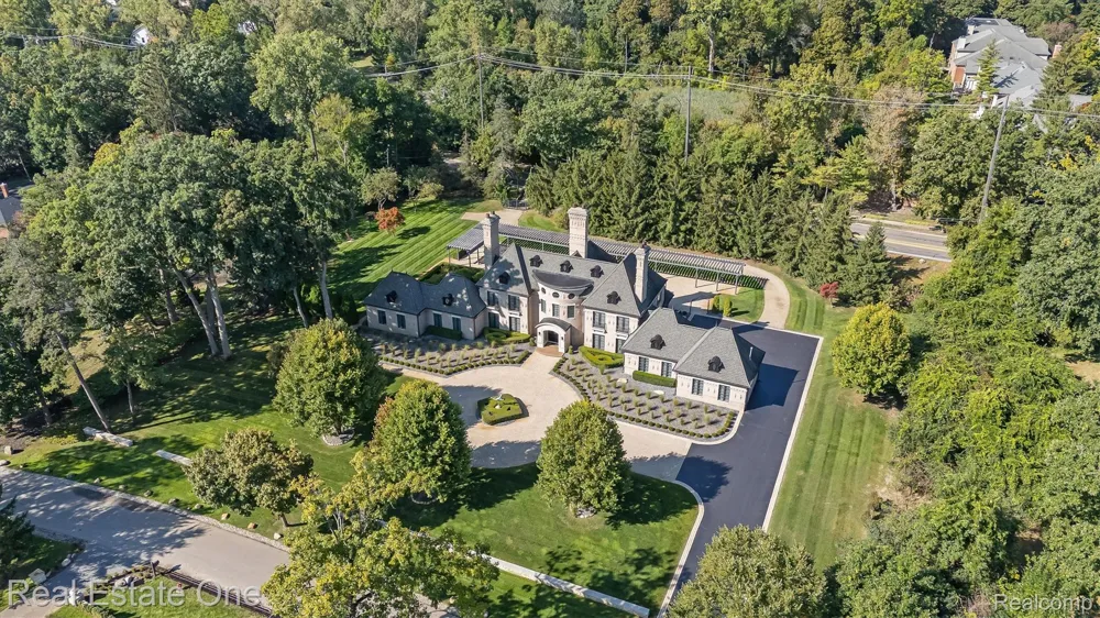 1343 Orchard Ridge Road Bloomfield Hills City, MI 48304