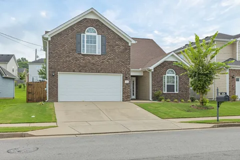 1120 Silvermoon Dr