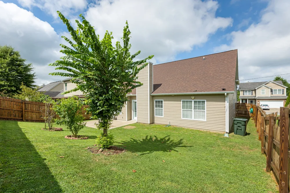 1120 Silvermoon Dr Antioch, TN 37013