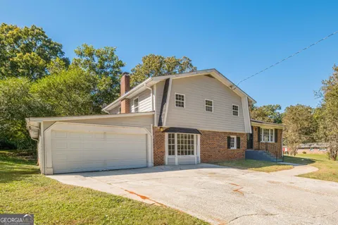 1798 Dogwood CT