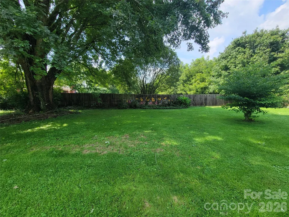 678 Brown Avenue Waynesville, NC 28786