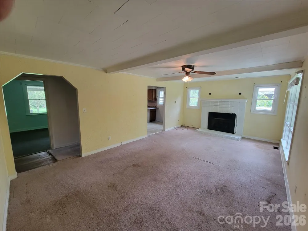 678 Brown Avenue Waynesville, NC 28786