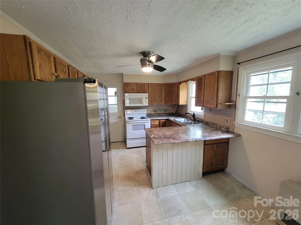 678 Brown Avenue Waynesville, NC 28786