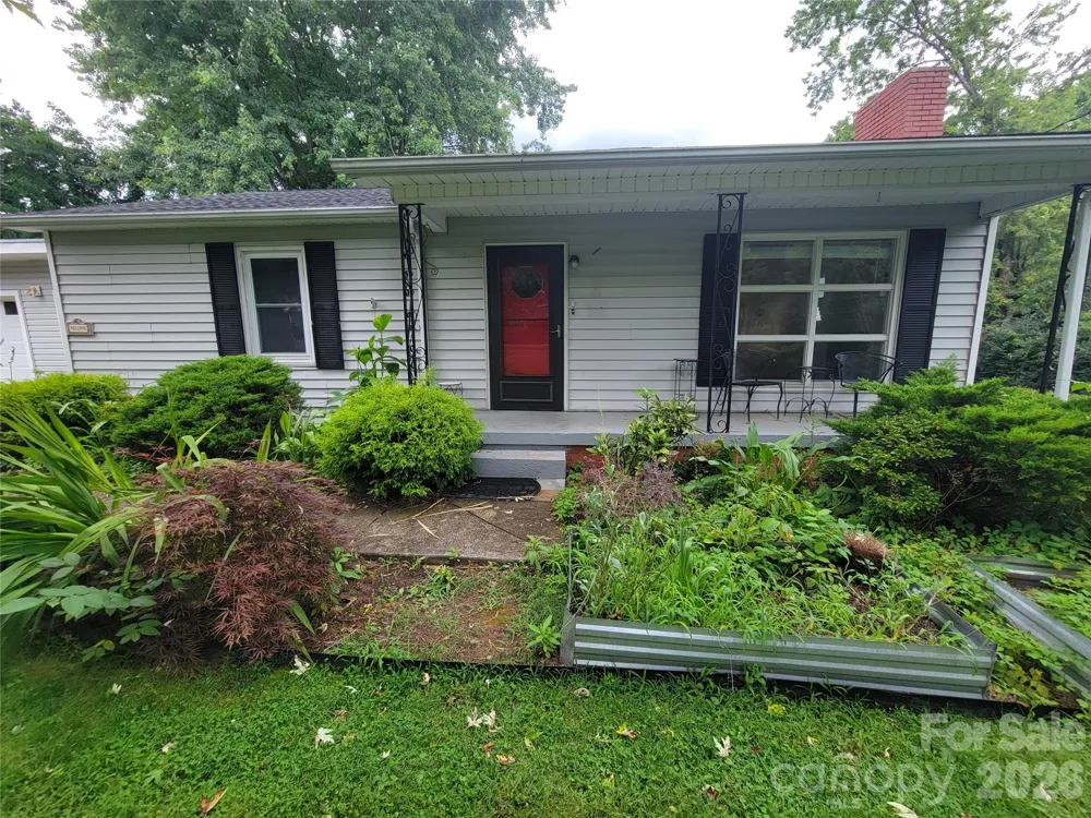 678 Brown Avenue Waynesville, NC 28786