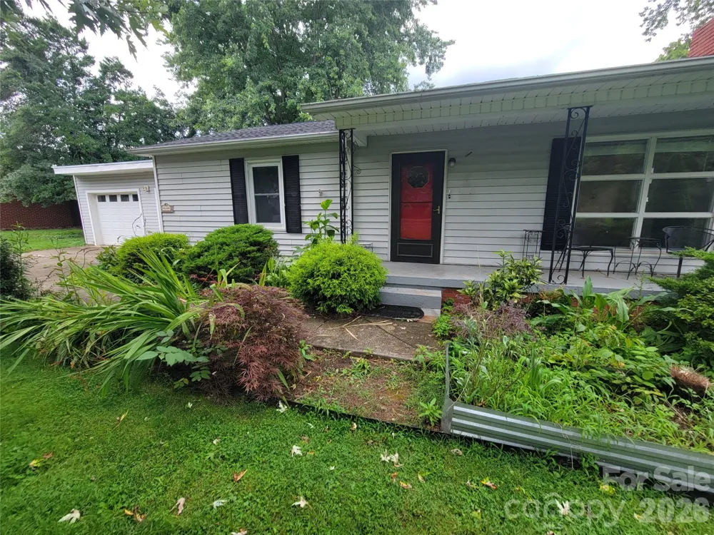 678 Brown Avenue Waynesville, NC 28786