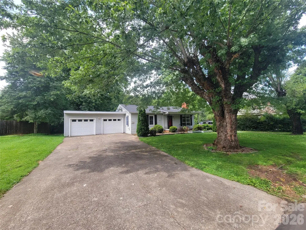 678 Brown Avenue Waynesville, NC 28786