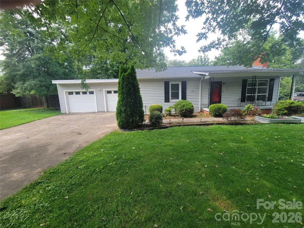 678 Brown Avenue Waynesville, NC 28786