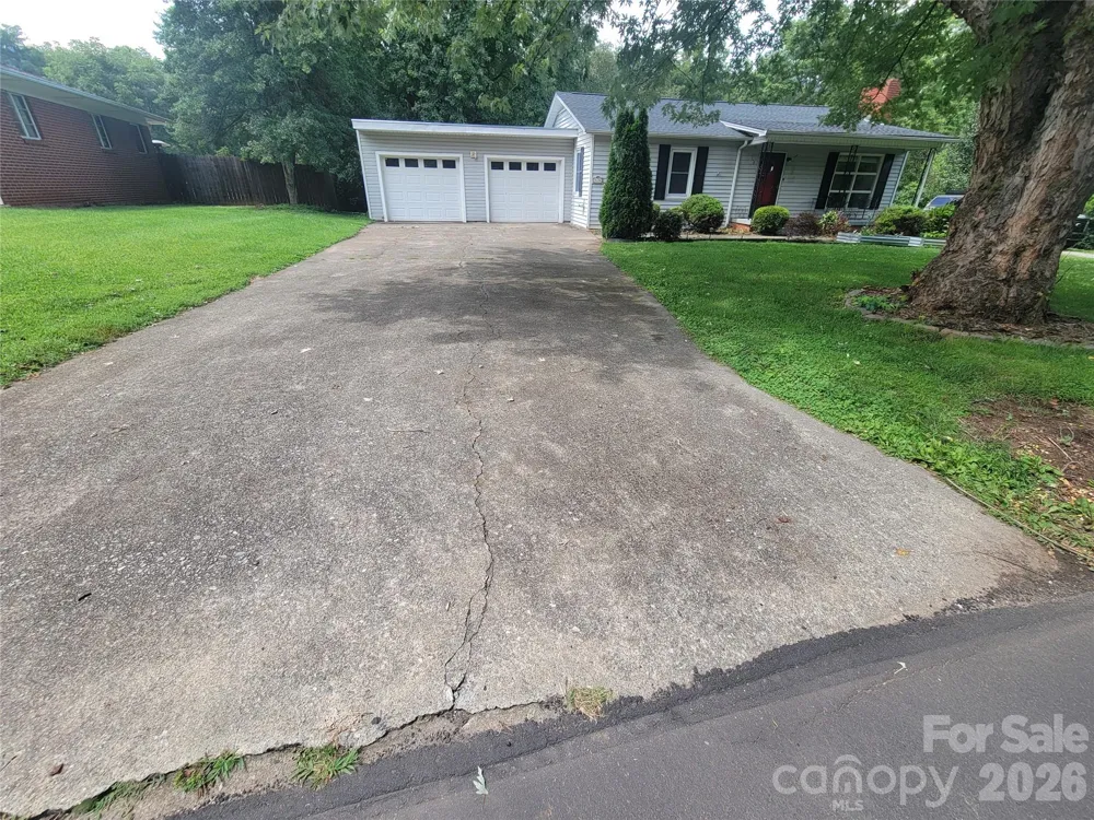 678 Brown Avenue Waynesville, NC 28786