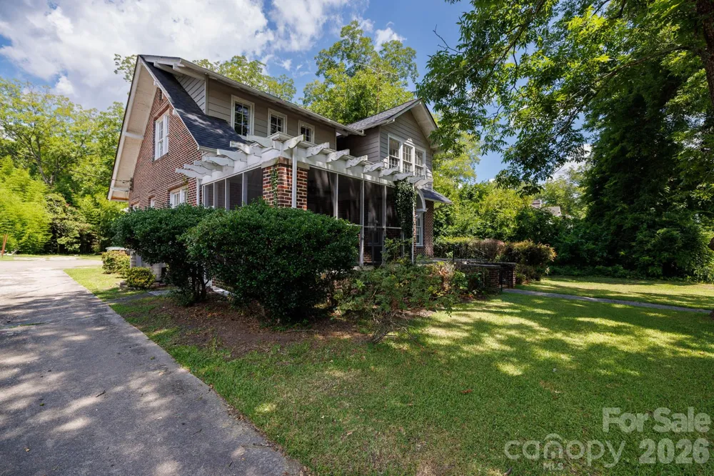 157 Walnut Street Chester, SC 29706