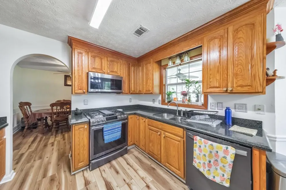 1675 Round Road Grayson, GA 30017