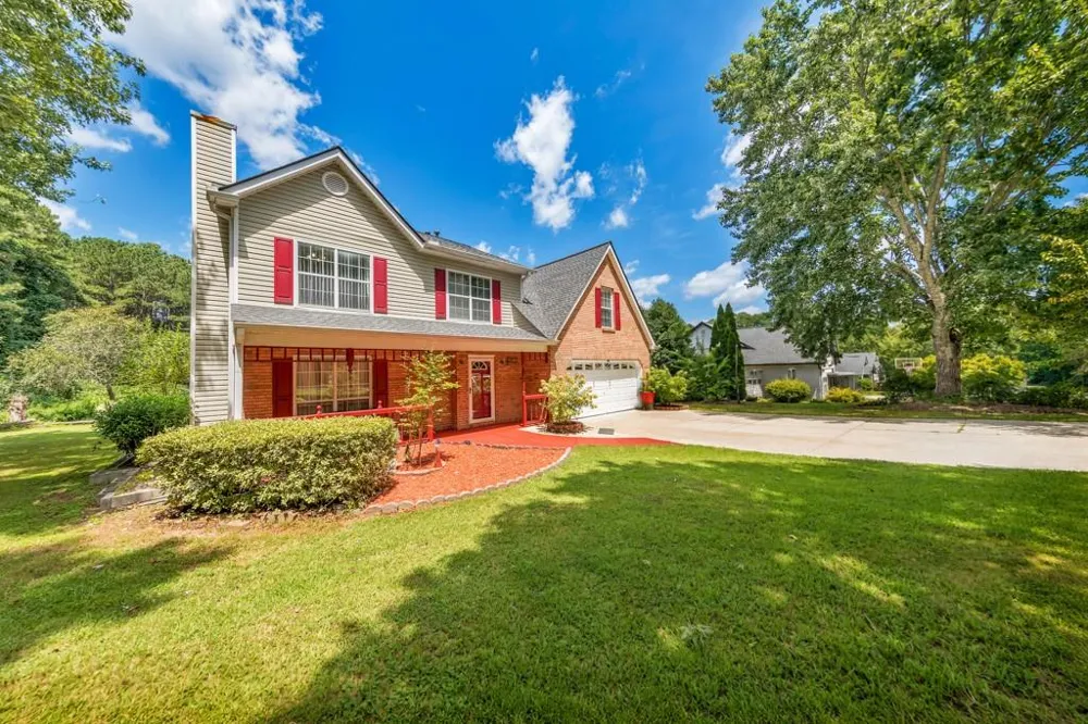 1675 Round Road Grayson, GA 30017