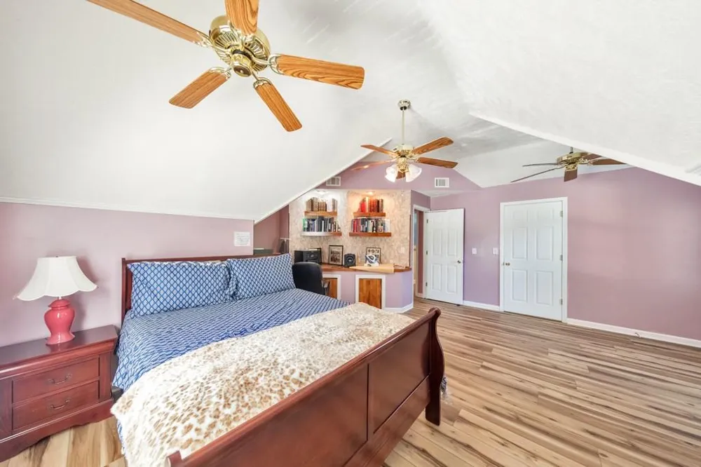 1675 Round Road Grayson, GA 30017