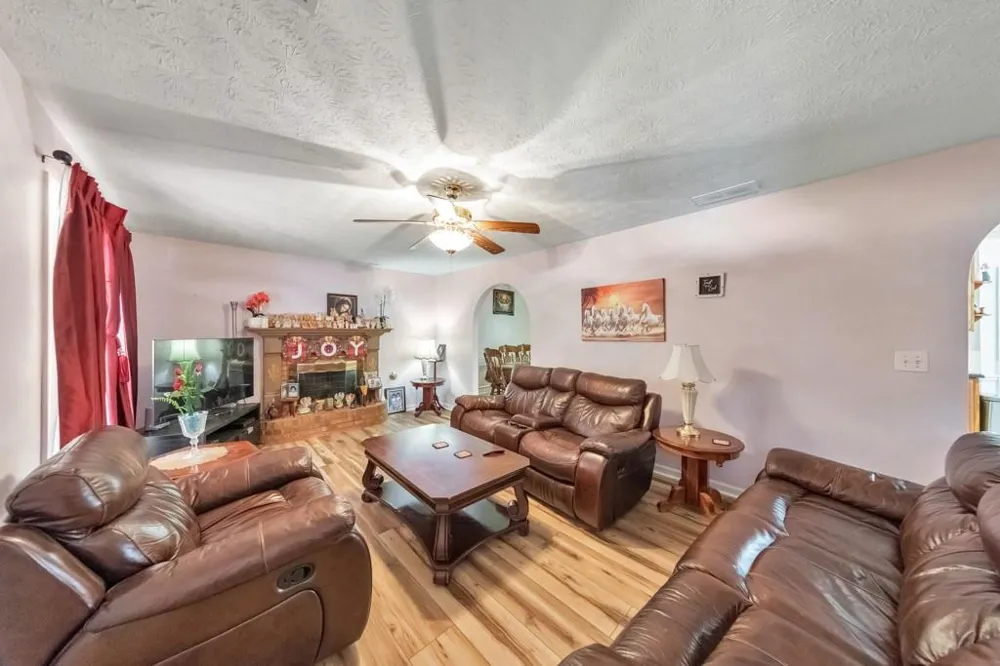 1675 Round Road Grayson, GA 30017