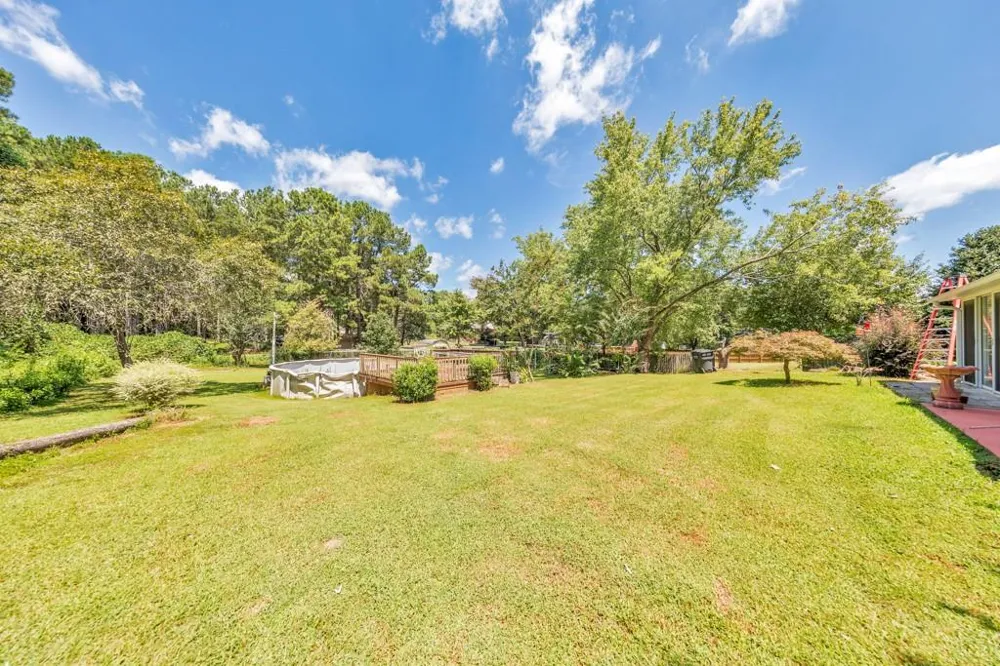 1675 Round Road Grayson, GA 30017