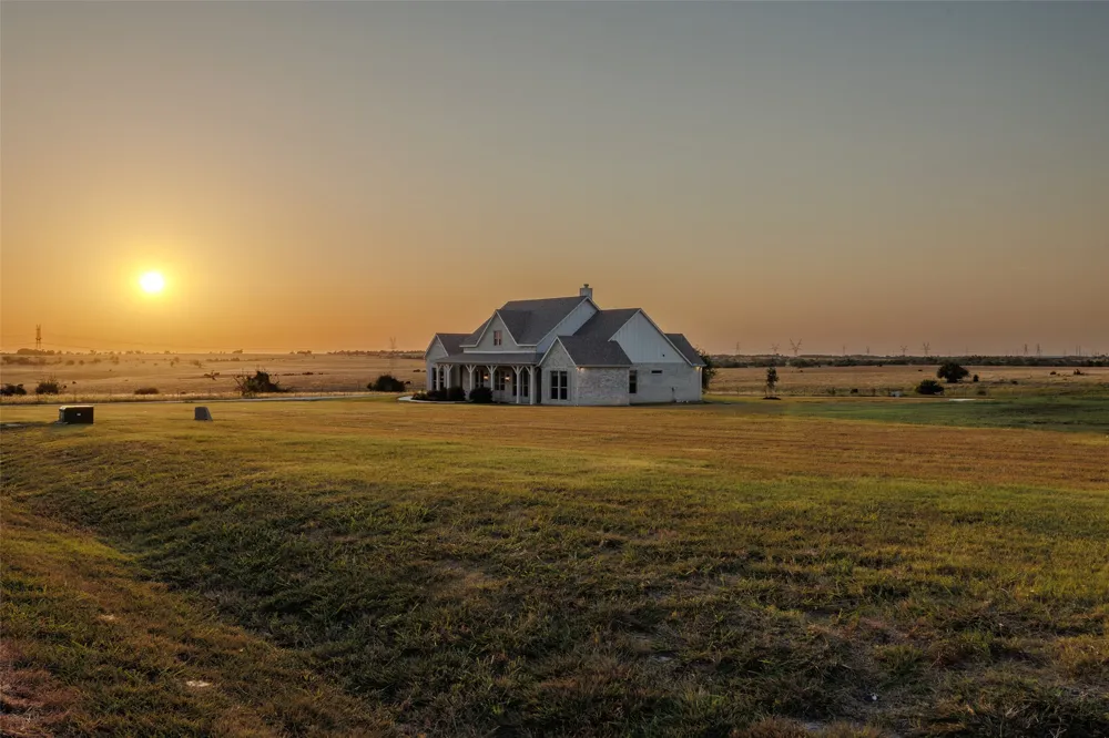 11032 Gregory Road Sanger, TX 76266