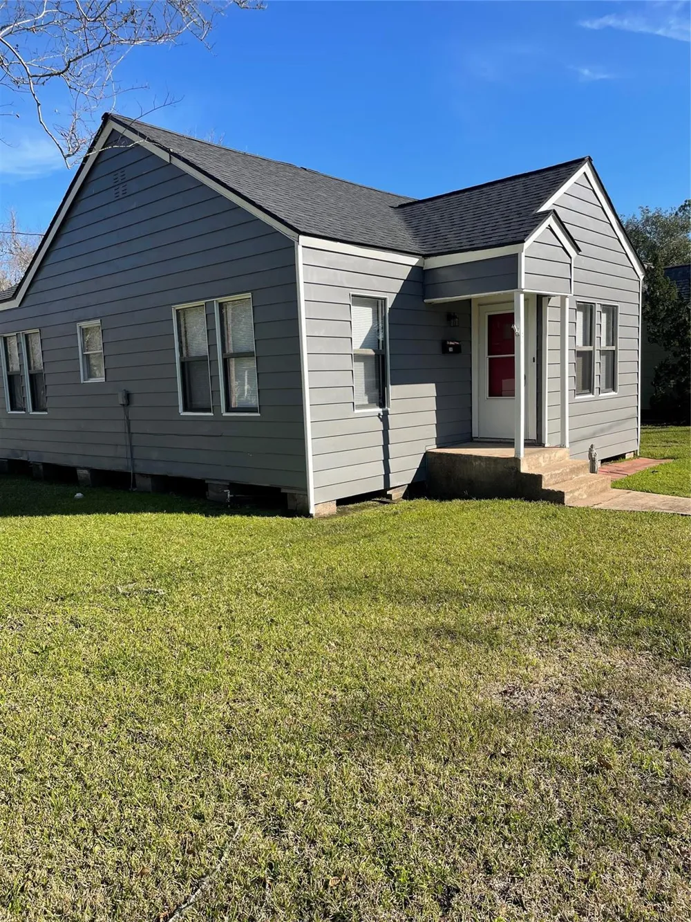 705 Cincinnati Street Angleton, TX 77515