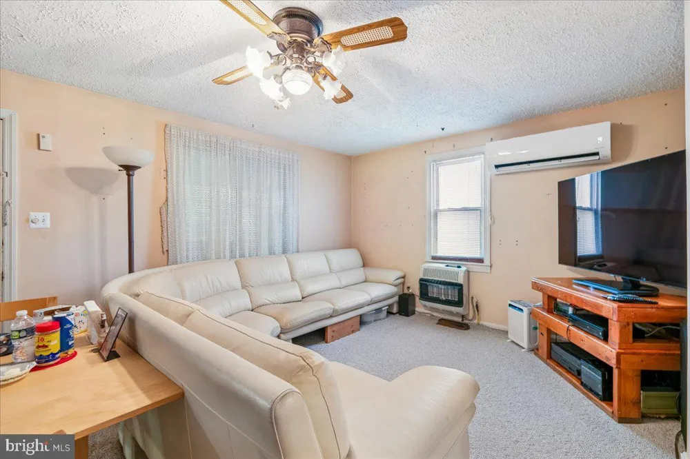 1301 OLD MITCHELLVILLE Bowie, MD 20716
