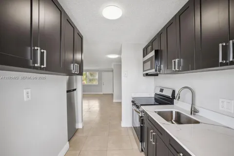 850 E Commercial Blvd #214B