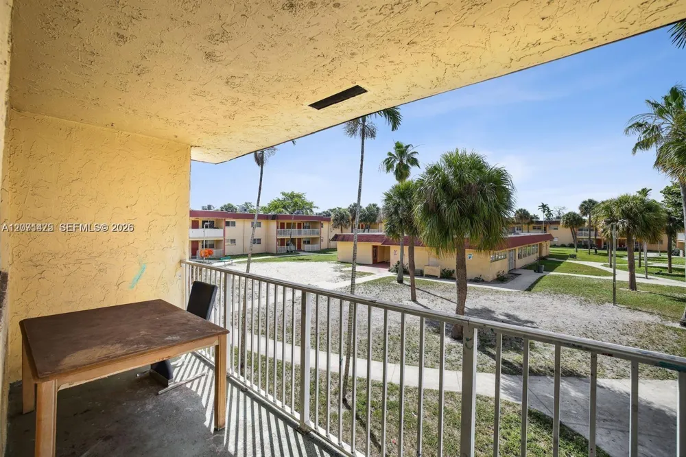 850 E Commercial Blvd #214B Oakland Park, FL 33334