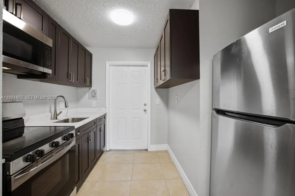 850 E Commercial Blvd #214B Oakland Park, FL 33334